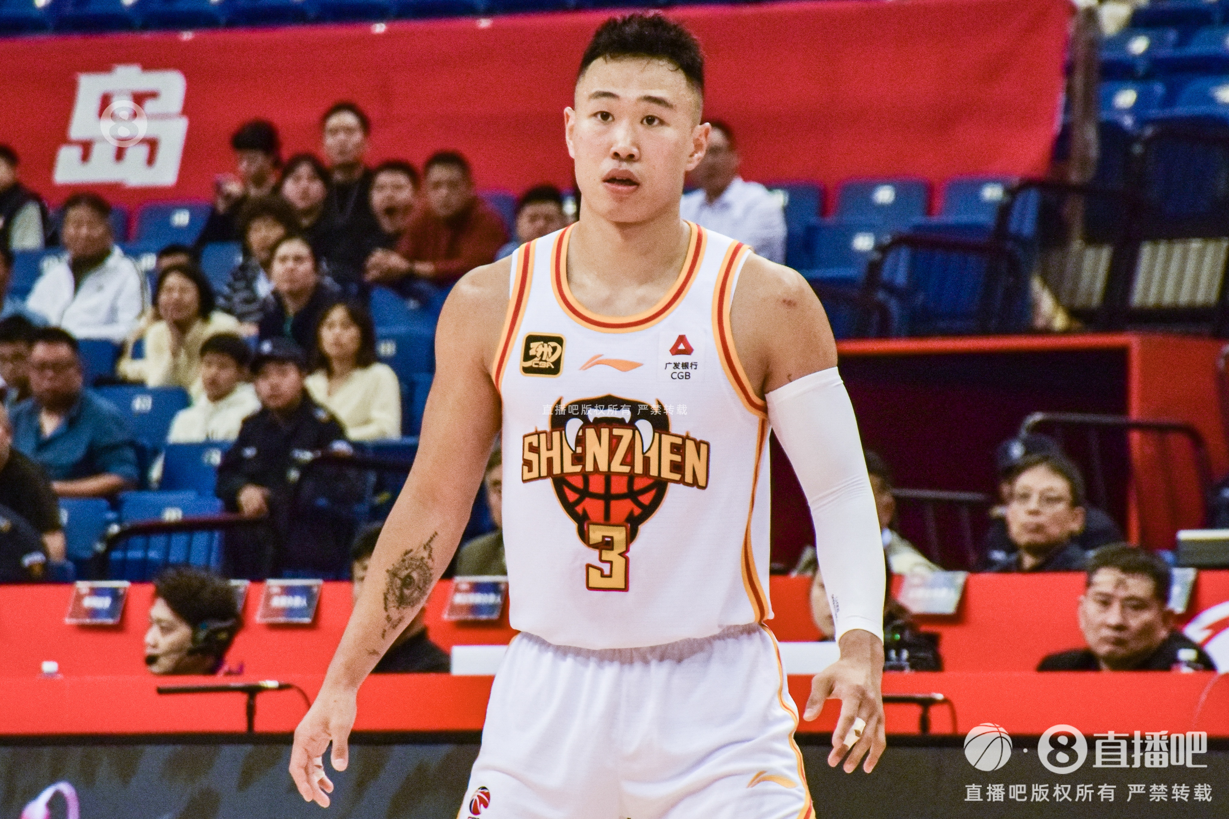 麻将胡了-双枪！贺希宁半场13中6砍14分 史密斯半场9中5砍18分&amp;第二节15分